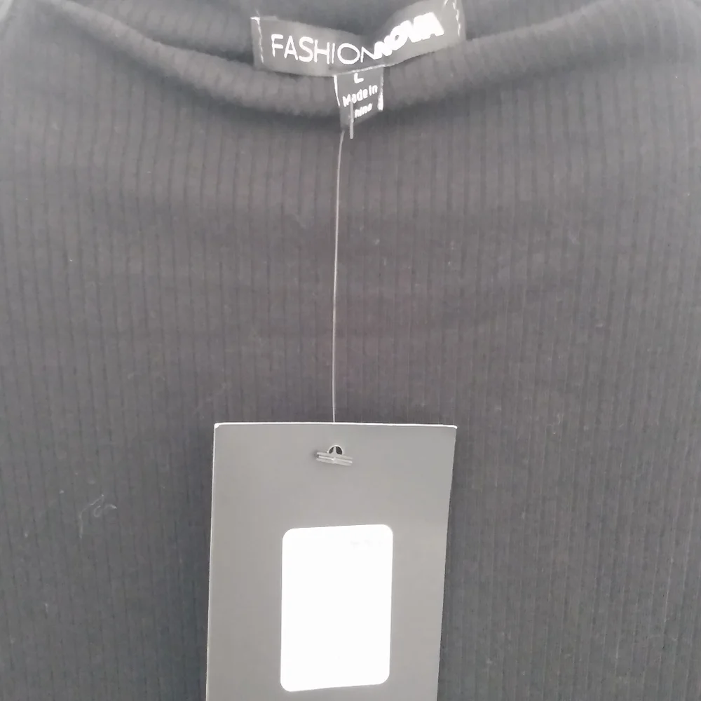 Dress - Picture 2 of 3